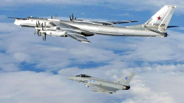 Два бомбардировщика Ту-95 потревожили Великобританию