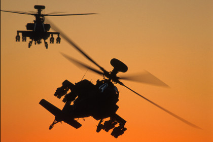 вертолет Apache