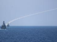 Сторожевые корабли "Неустрашимый" и "Ярослав Мудрый" выполняют групповую зенитно-ракетную стрельбу в Средиземном море. Лето 2012