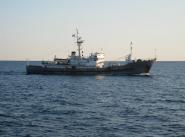 Гидрографическое судно ”ГС-194” на переходе морем.