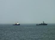 Морской буксир ”МБ-174” и  морской тральщик ”Иван Голубец” на внешнем рейде Севастополя